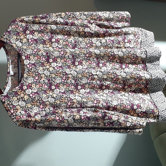 J Jill Amelia floral designed top With Polka Dot Hem extra large petite - Picture 3 of 10